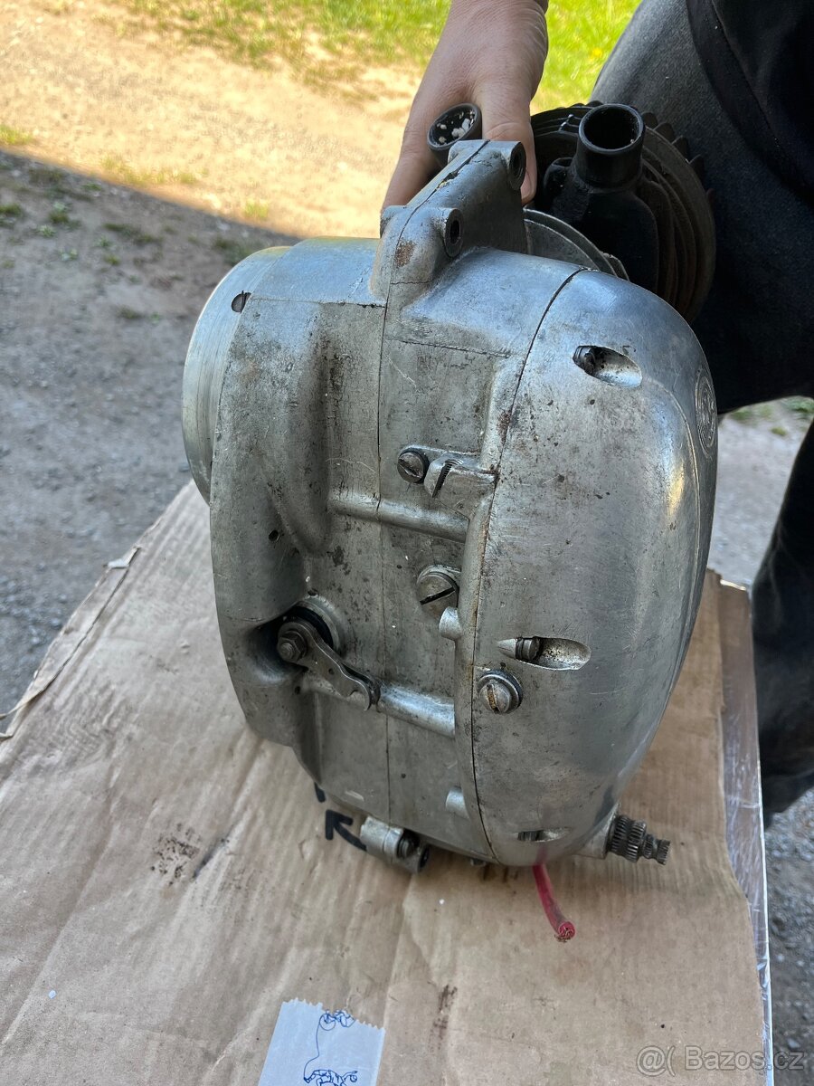 Čz 150c motor - 5