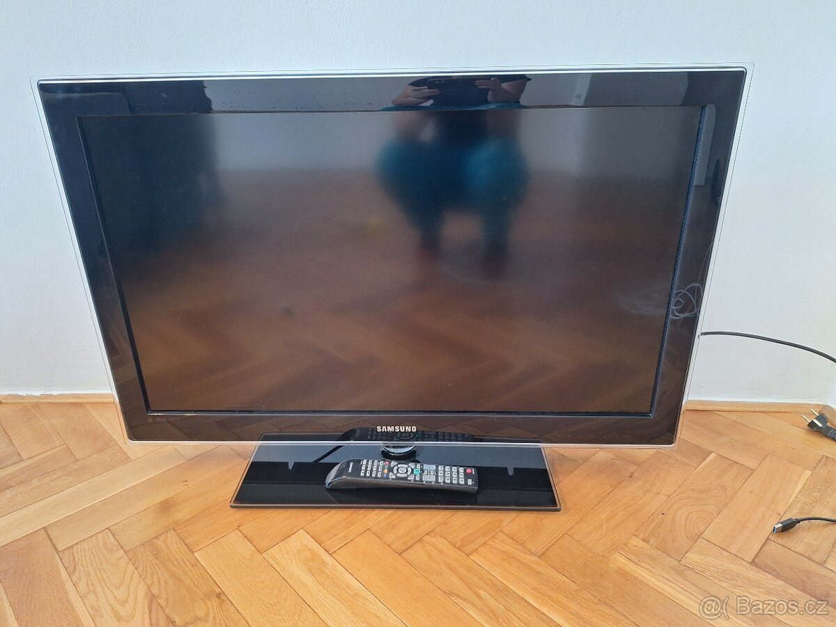 Televize / monitor - 5