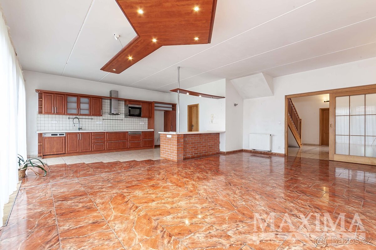 Dům 6 a více o ploše 290 m2 - Bašť, Bašť - 5