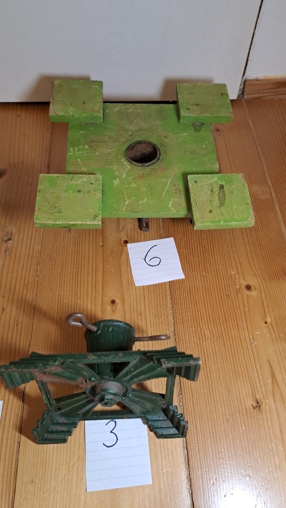 LITINOVÉ VÁNOČNÍ STOJÁNKY NA STROMEČEK 6 kusů - 5