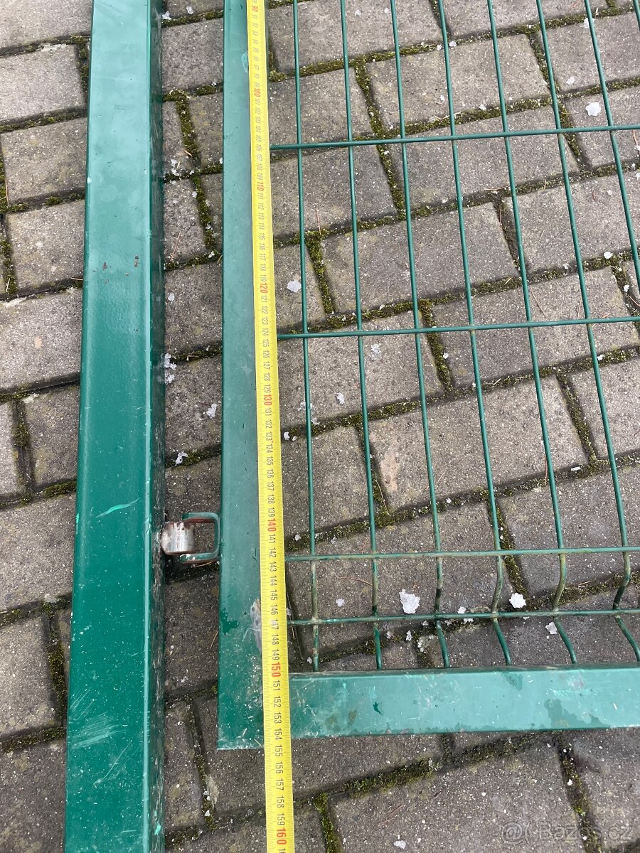 dvoukřídlá brána Rezervace - 5