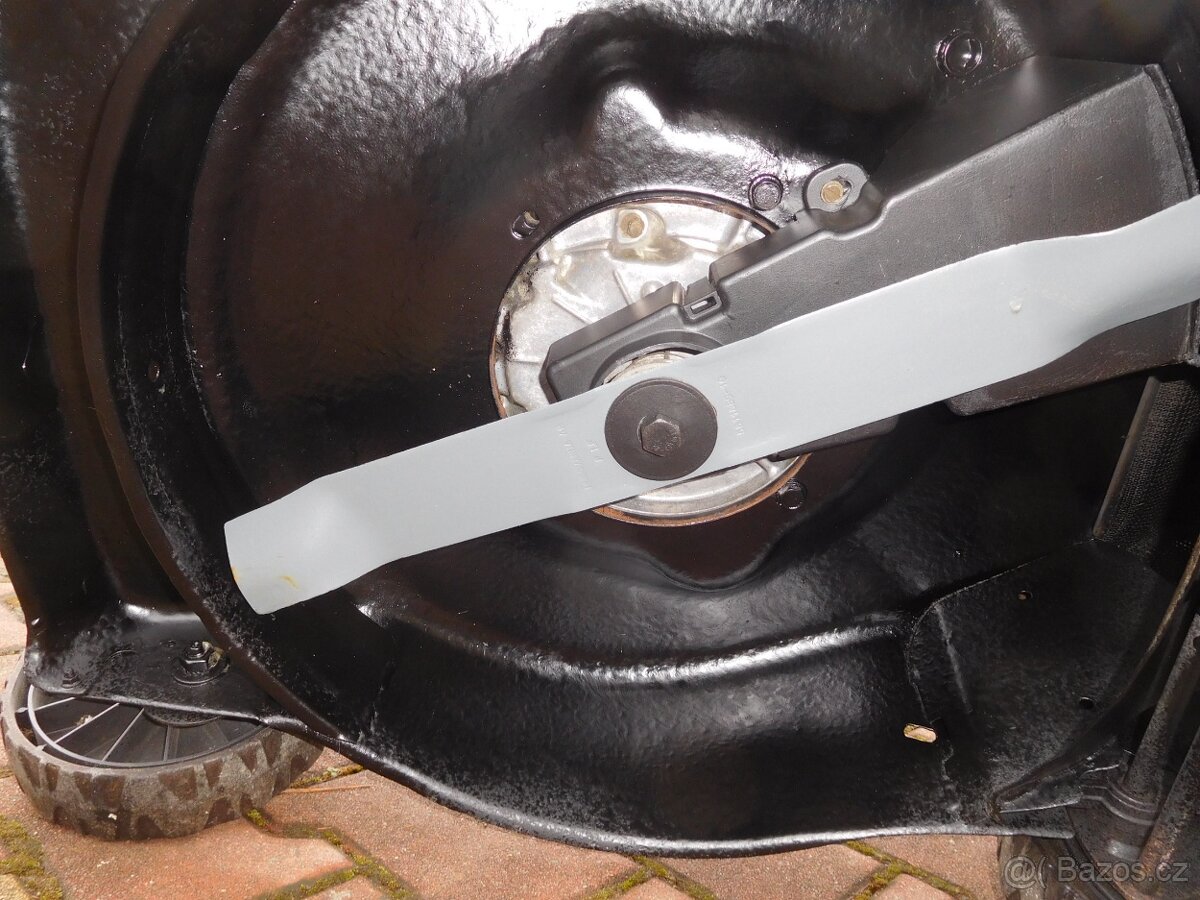 Sekačka s pojezdem - 5