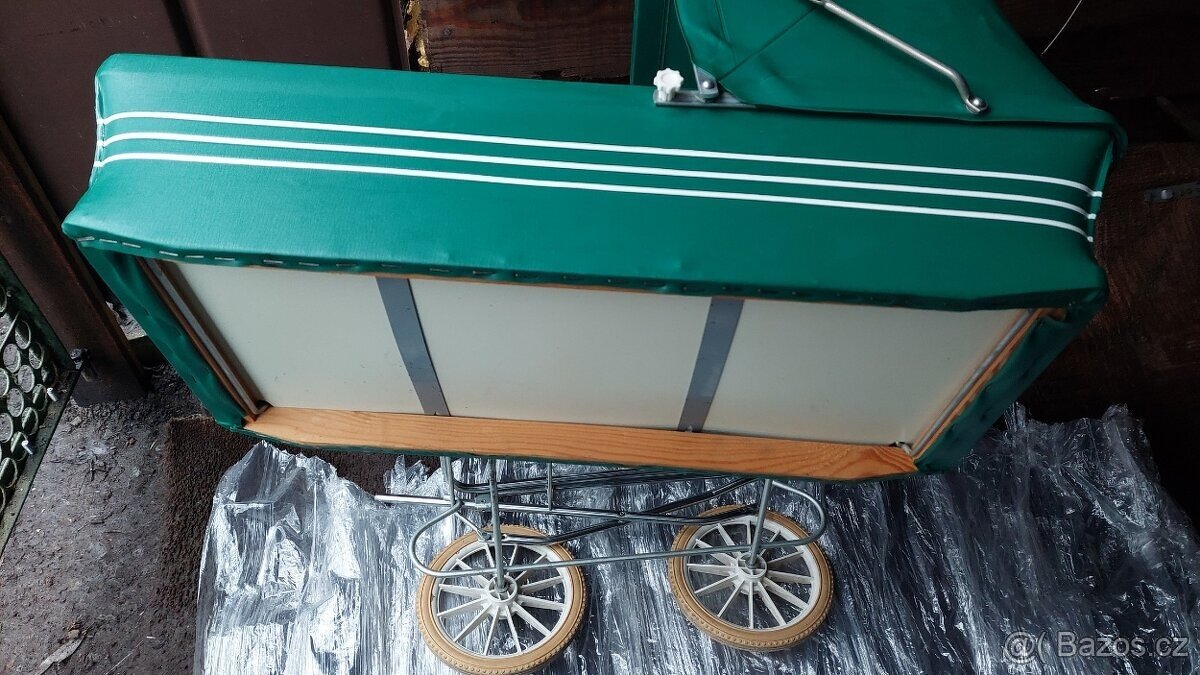 Dětský kočárek pro panenky - 5