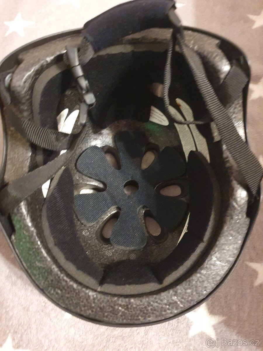 Helma a lyžařské brýle - 5