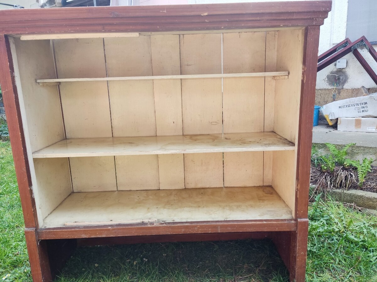 Stará kredenc ? - 5