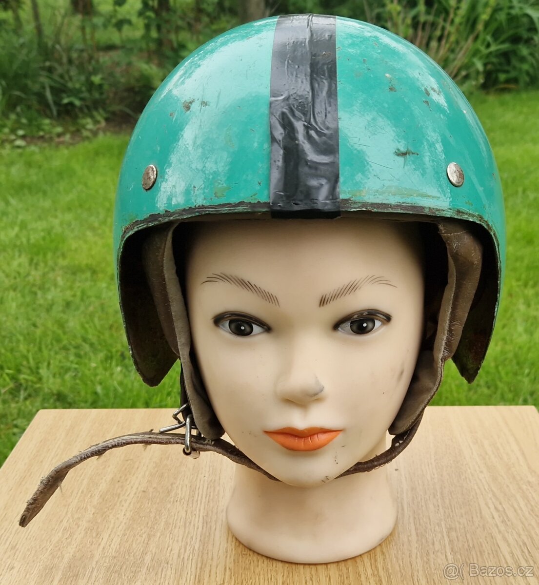 Helma,přilba hříbek,kokosák aj.- 3 ks a brýle - zachovalé - 5