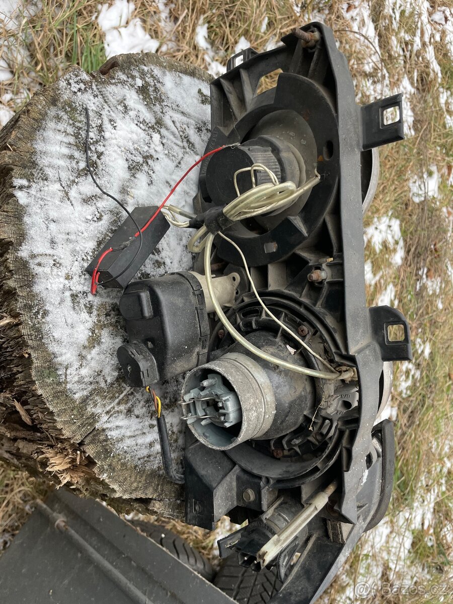 Světla bmw e34 angel eyes - 5