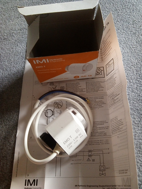 servopohon 230V EMO-T radiátor,rozdělovač podl.topení 2ks - 5