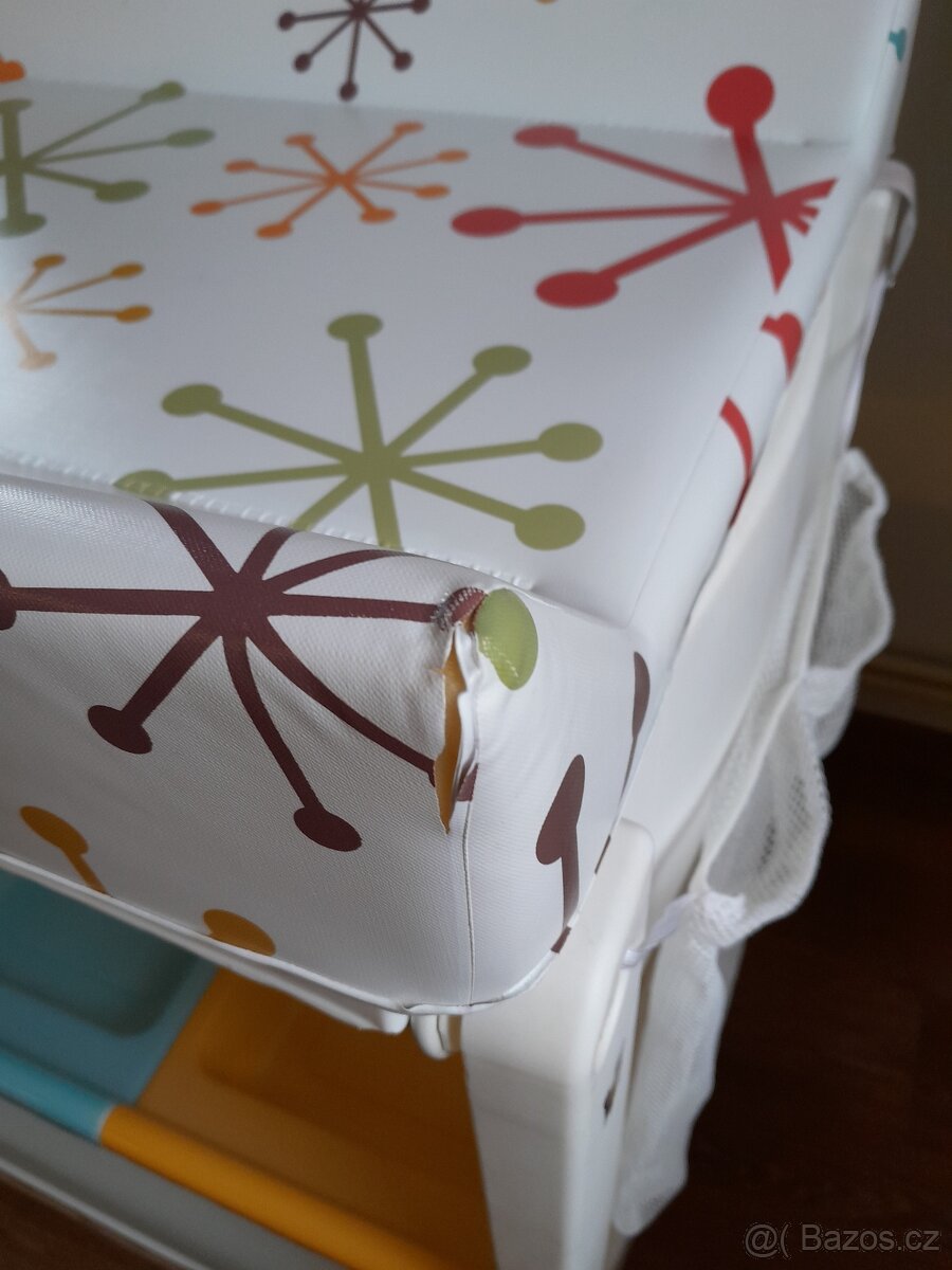 Ohrádka, přebalovací pult - 5