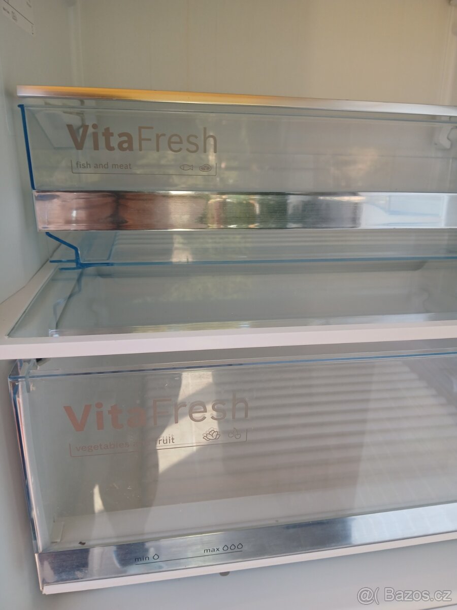 Velká lednice s mrazákem - 5