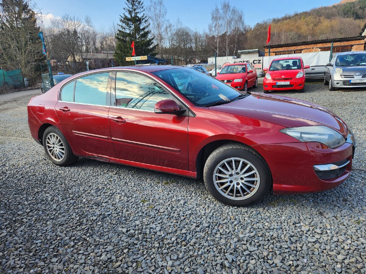 Renault Laguna 2.0 i 103 kW - 5