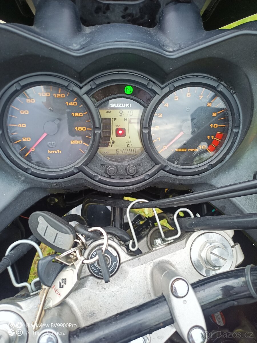 Prodám Suzuki V Strom 650, r.v. 2007 - 5