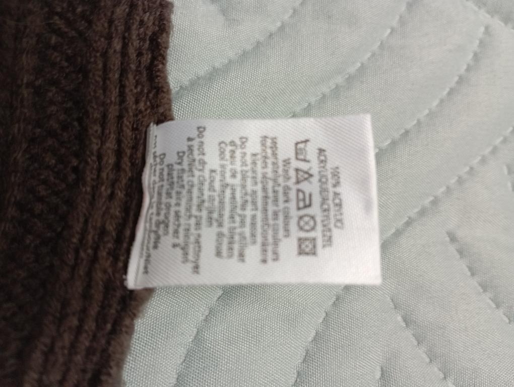 dívčí pletenou vestu delší zn. Generation 915 - 5