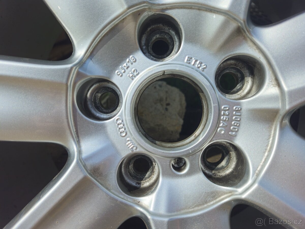 Audi kola 9Jx18 H2 ET52 - 5
