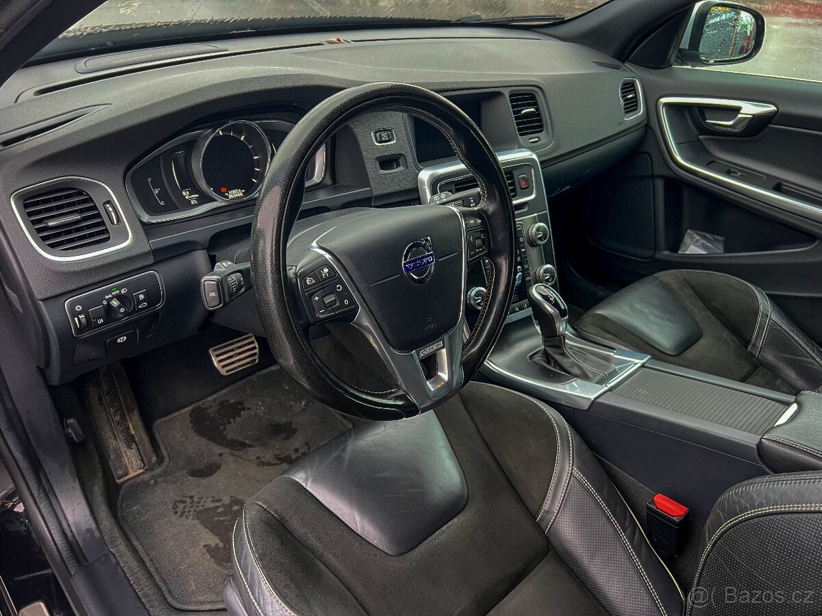 Volvo V60 R-design - 5