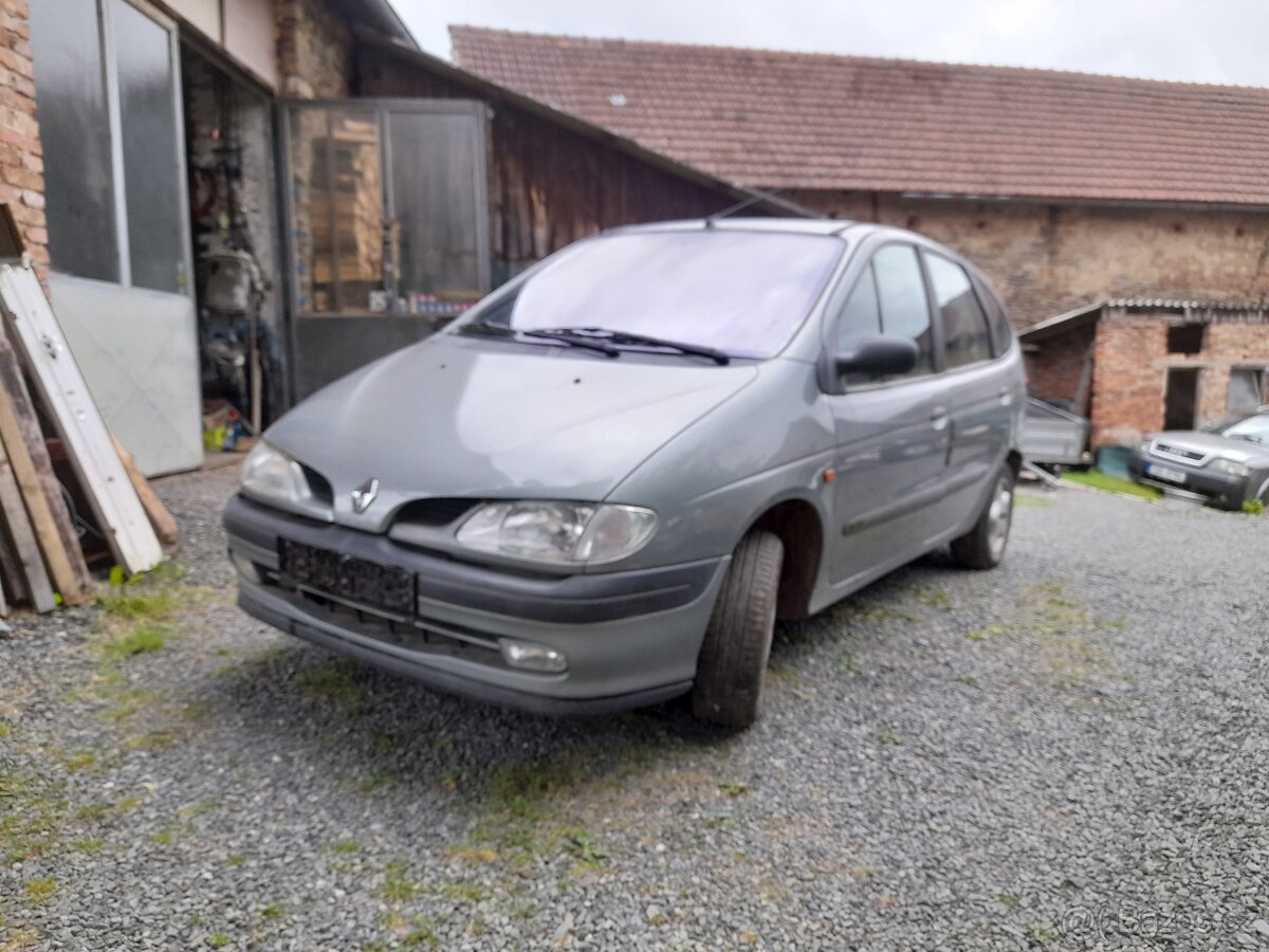 Renault megane scenic 1,6 - 5
