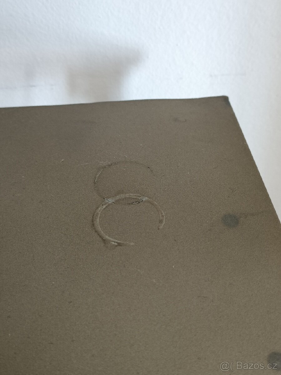 Mosazná vinotéka na 16 lahví - 5