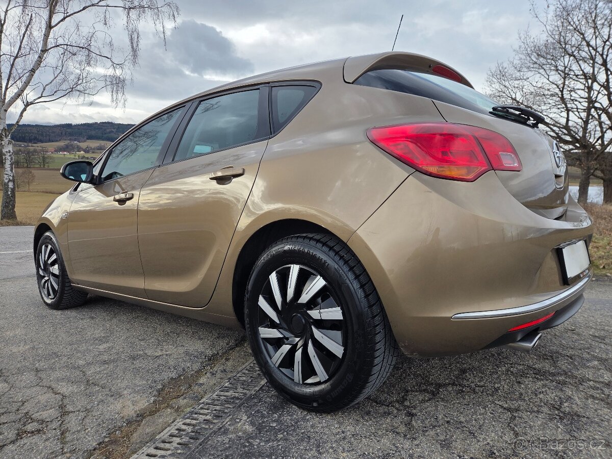 Opel Astra HATCHBACK - 2.ONAFTA - KUP ČR - 174tis - 5