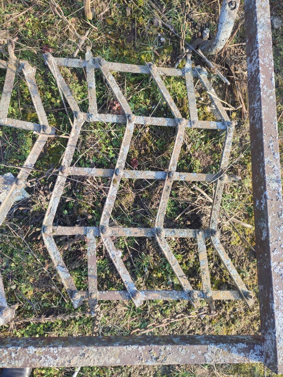 Kompaktor s bránami - 5