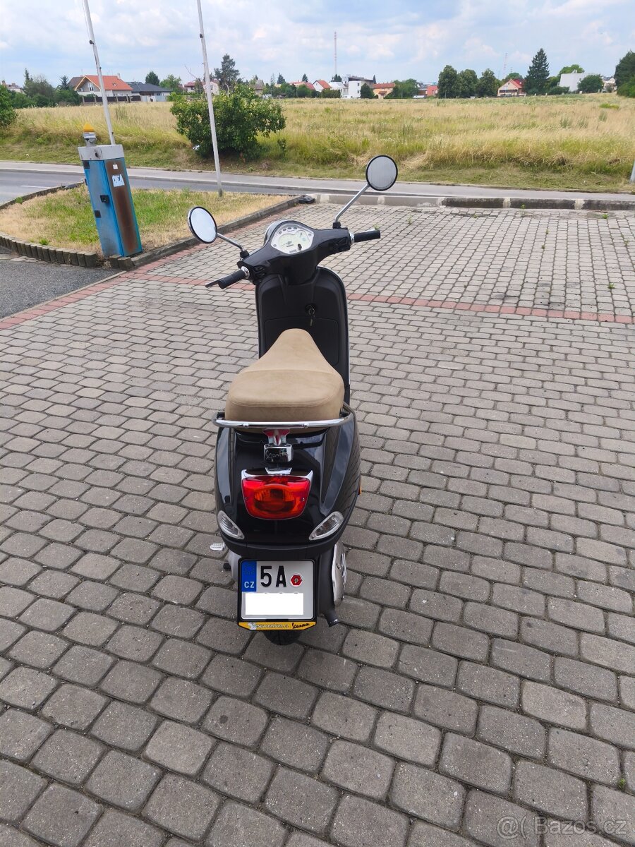 Piaggio vespa - 5