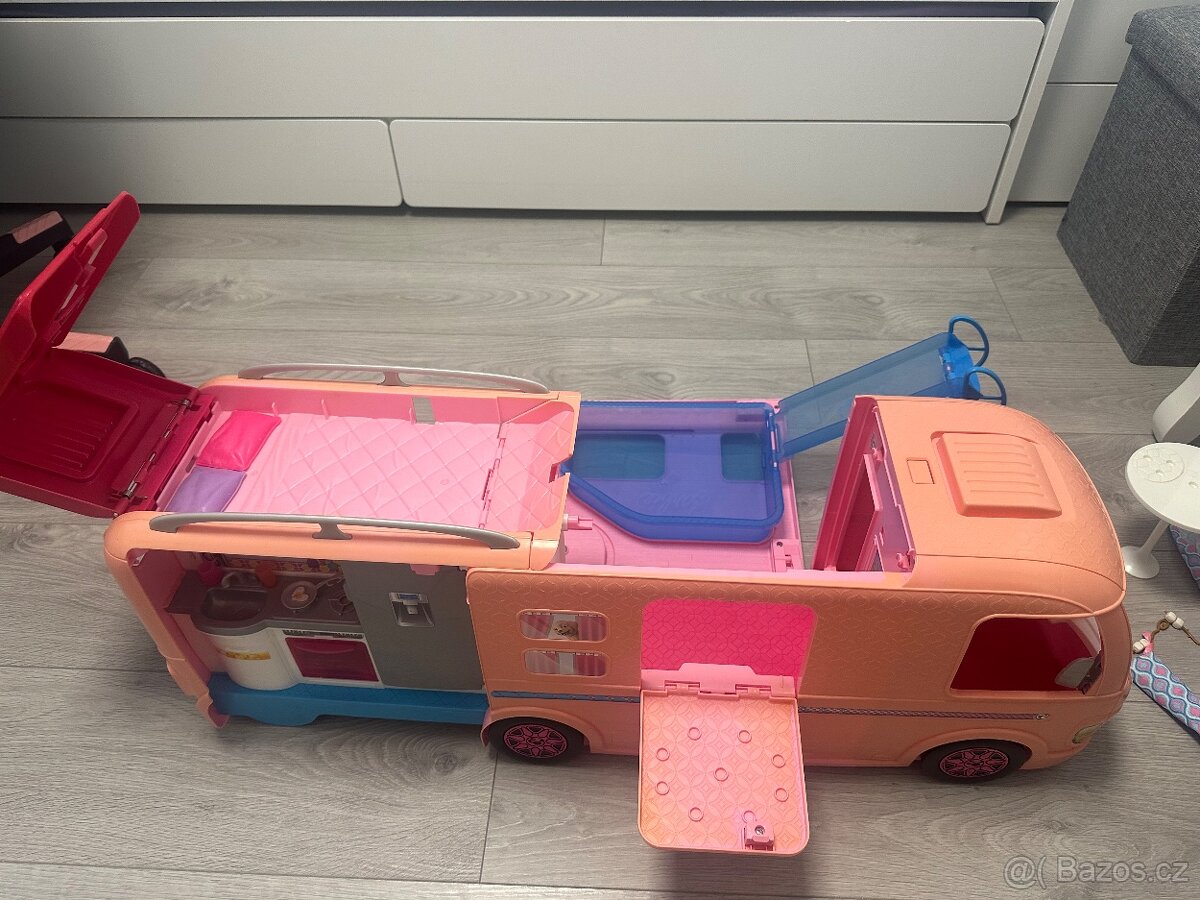 Barbie karavan - 5