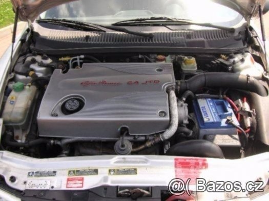 Alfa Romeo 156 2.4 JTD - 5