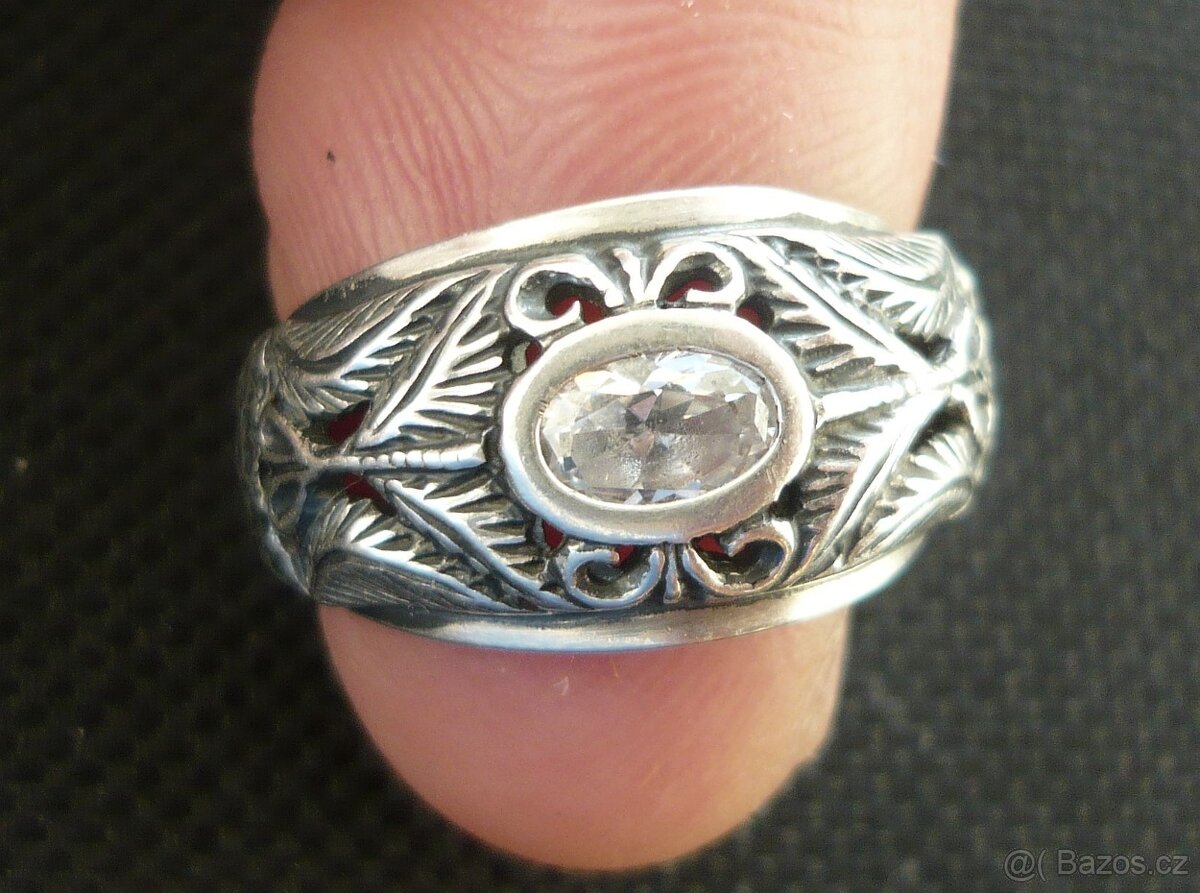 Dámský stříbrný prsten, punc 925 - 5