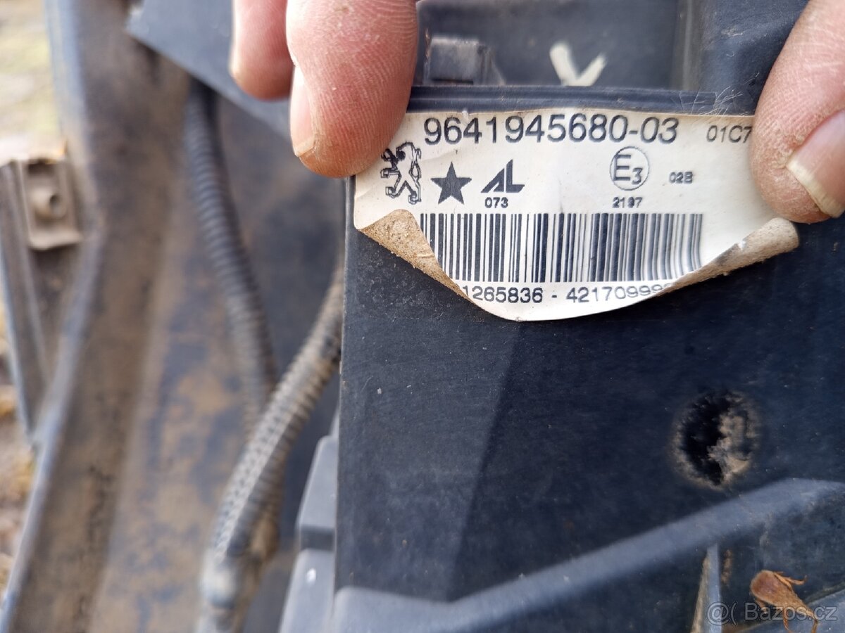 Nárazník Peugeot 407 (2004–2011) - 5