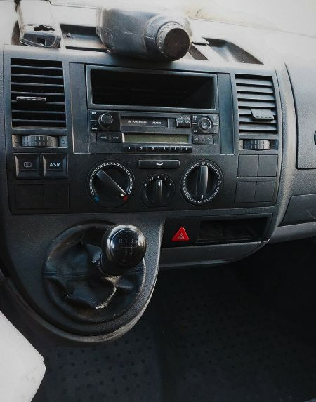 VW Transporter T5 7H 1.9TDI 63KW AXC GTY L902 r.v. 2005 - 5