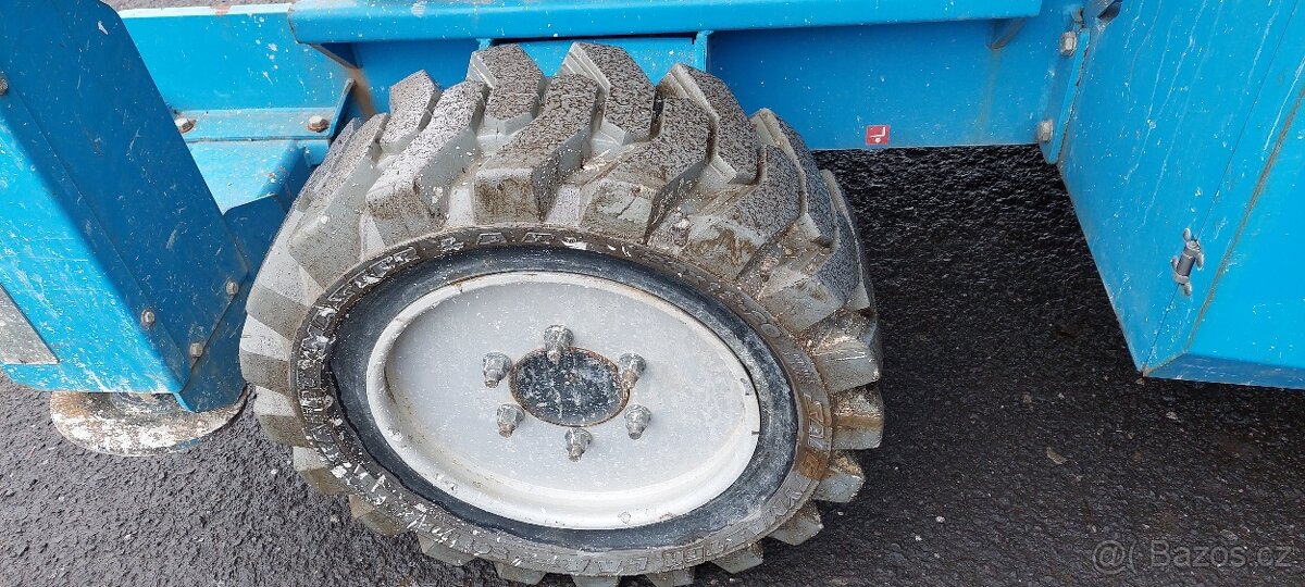 TERÉNNÍ NŮŽKOVÁ PLOŠINA ATN CX15 pohon 4x4 nosnost 700 kg - 5