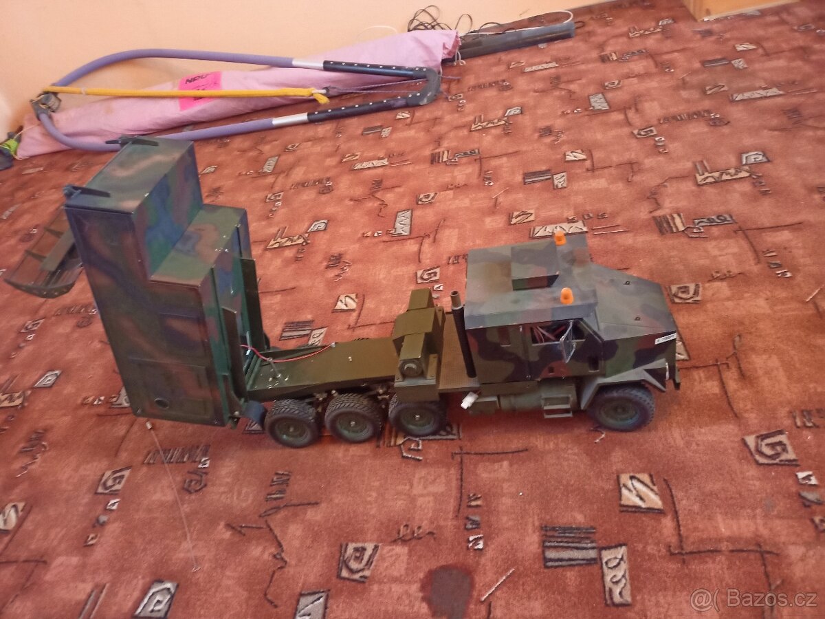 RC vojenské auto - 5