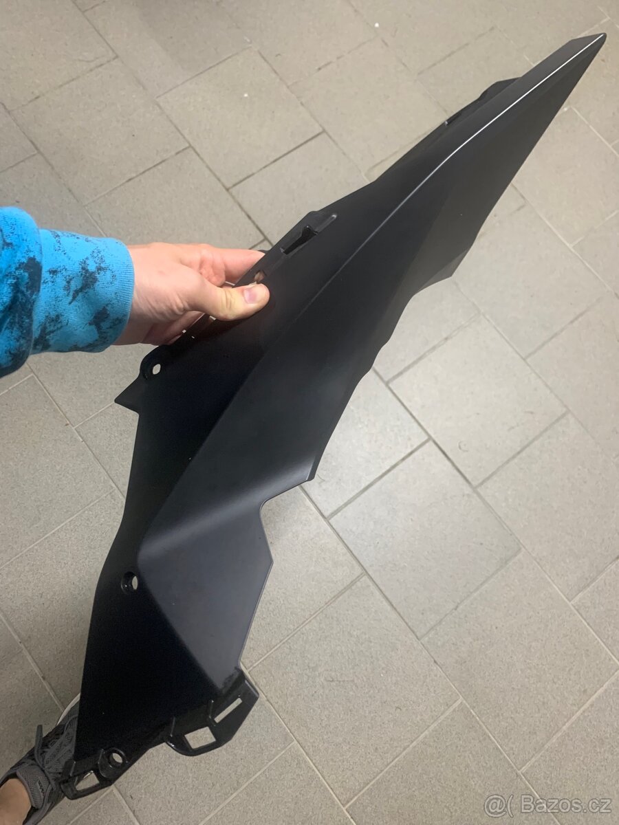 Plasty nádrže KTM Super Duke 1290 R - 5