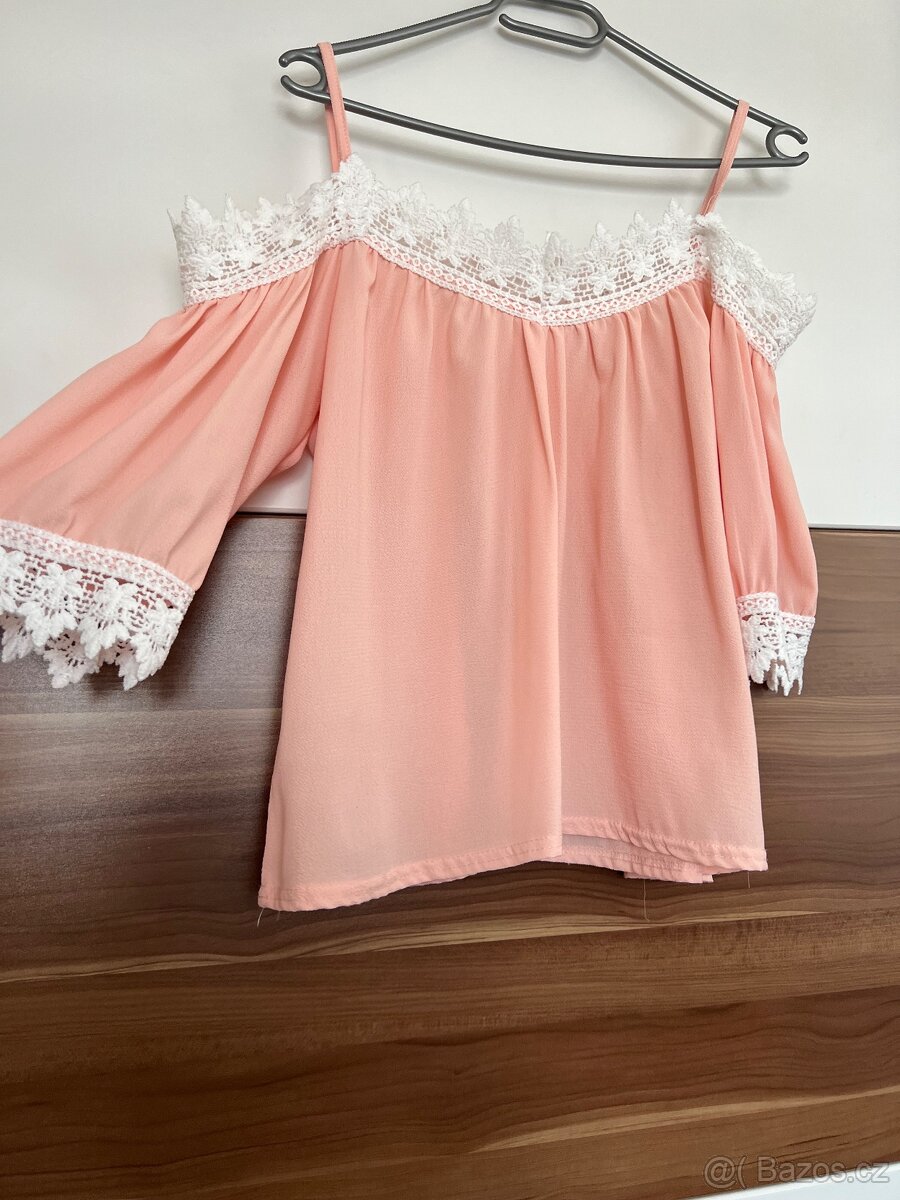 Damske obleceni velikost S - 5