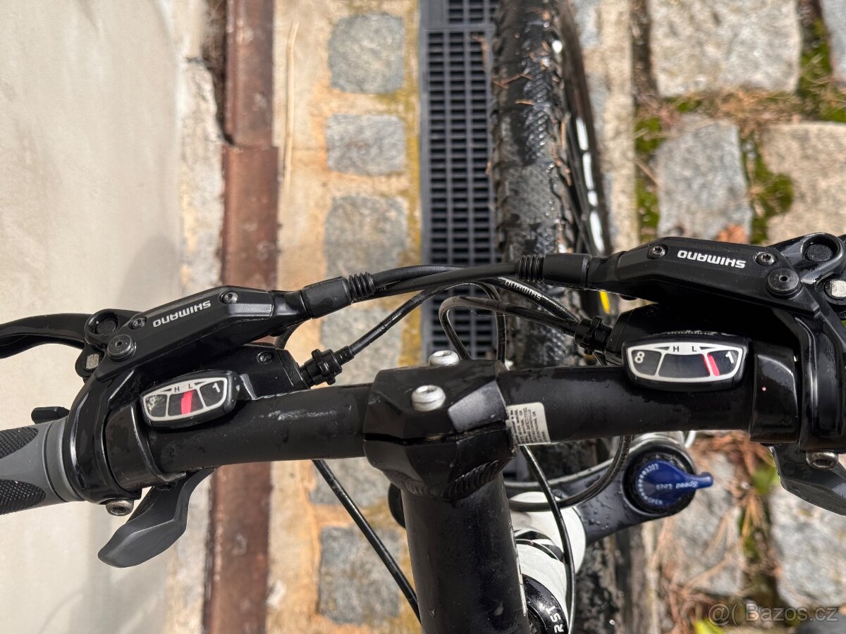 Horské kolo Maxbike M700 výborný stav vel 19,5 - 5