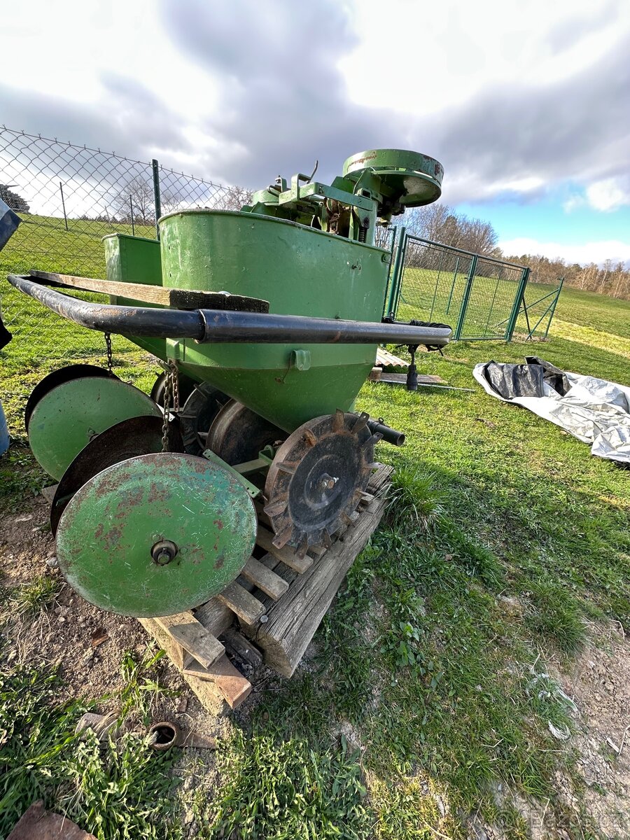 Prodám sazeč brambor - 5