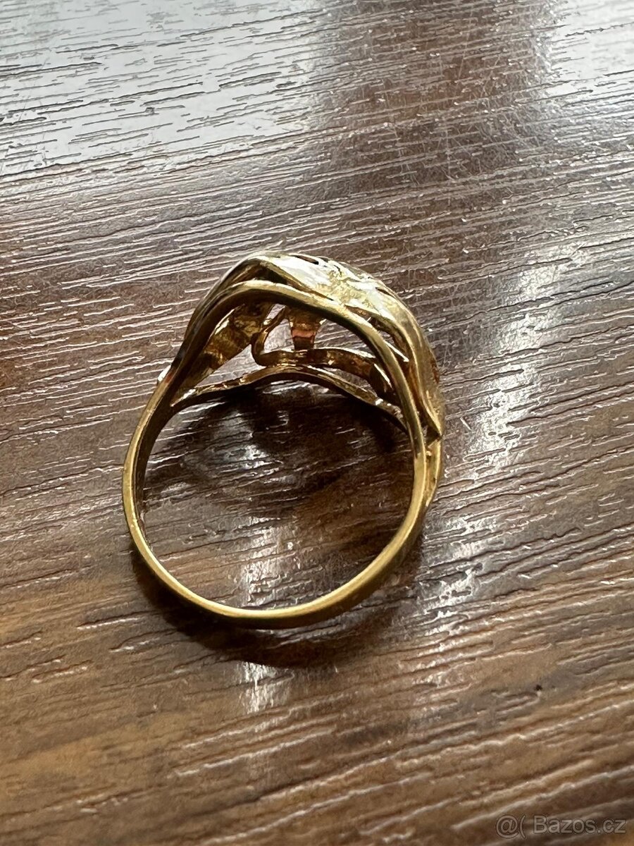 Zlatý dámský prsten - 5