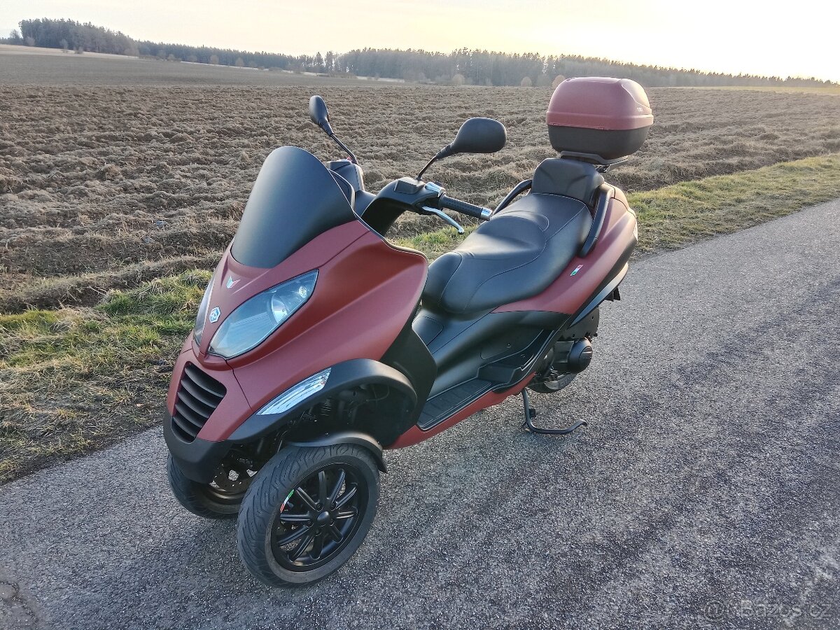 Piaggio MP3 250 Řidičák B - 5