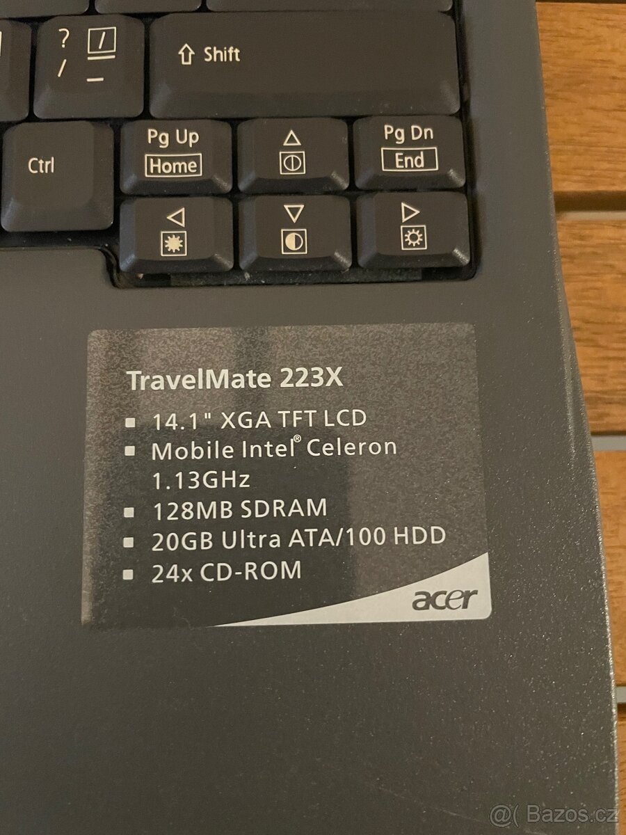 Starý počítač ACER - 5