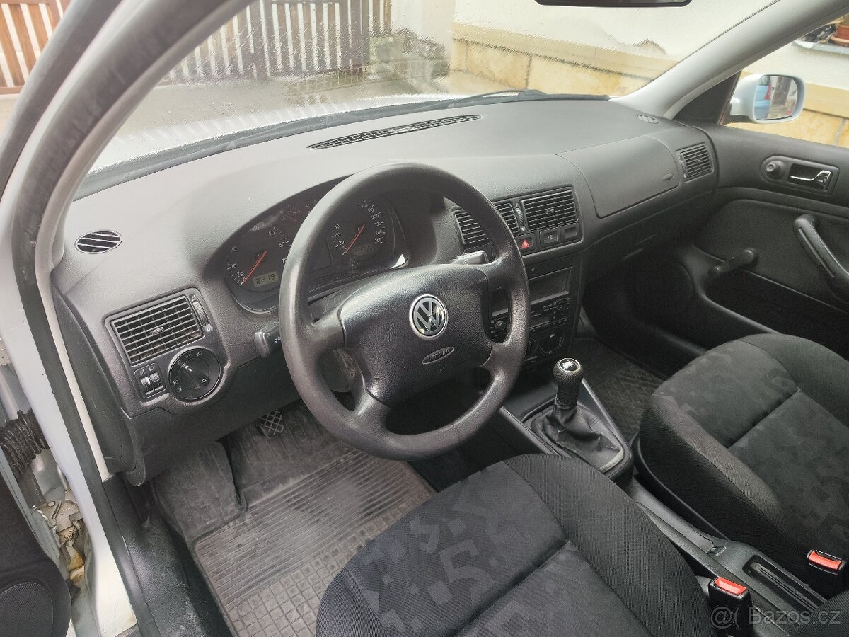 Golf IV 1.6 - 5