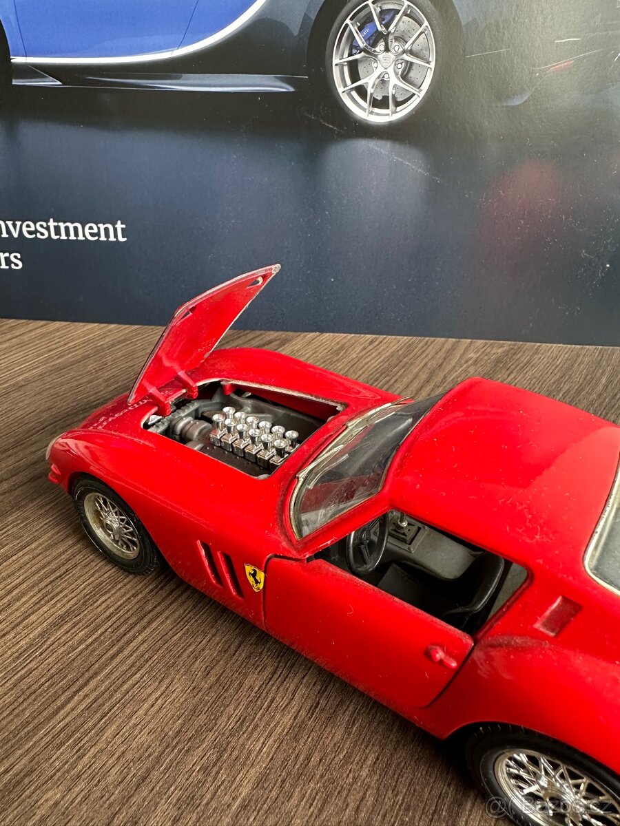 Ferrari 250 GTO (1962) Made in Italy model 1:24 Bburago - 5