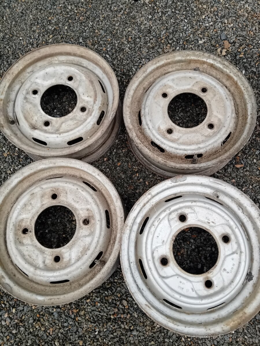 Nahradní díly trabant - 5