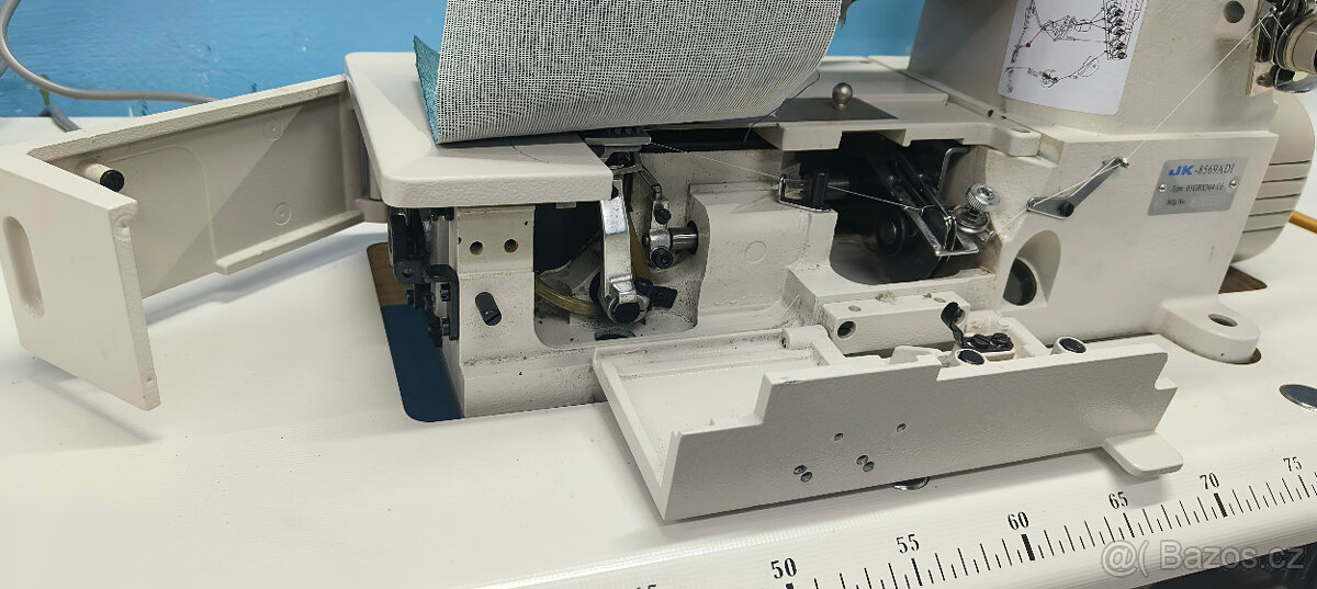 Průmyslový coverlock Jack 8569ADI - 5