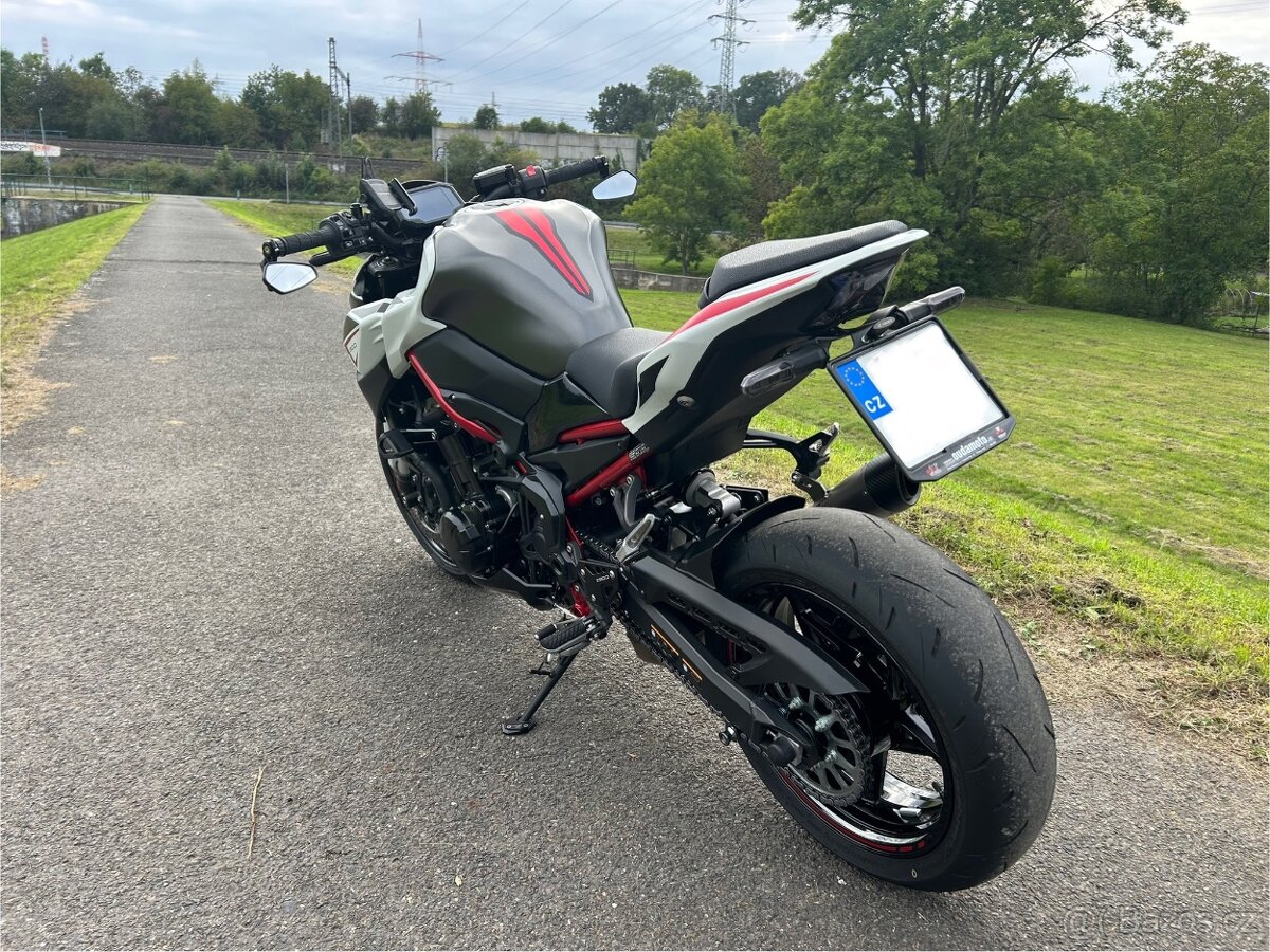 Kawasaki Z900 (2022) - 5