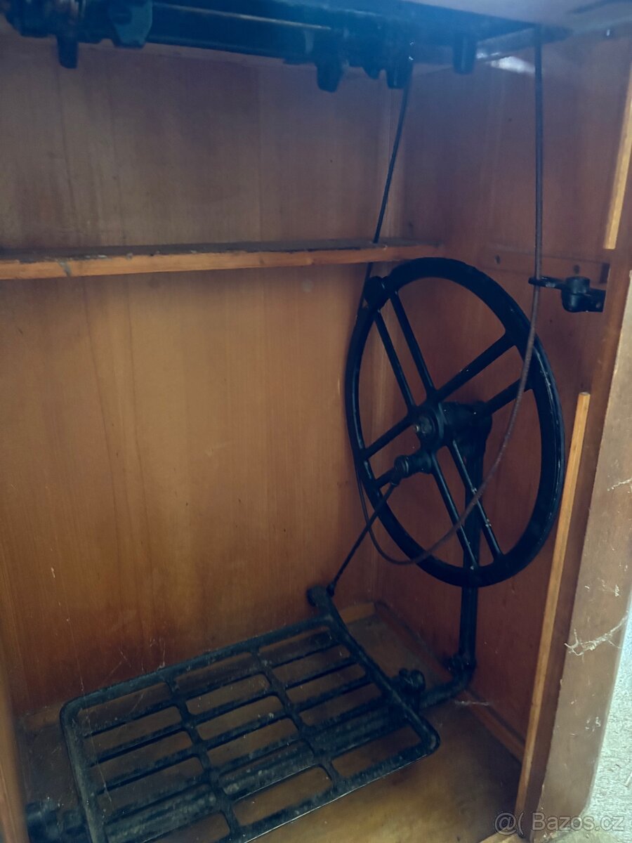 Šicí stroj Zetina - funkční - 5