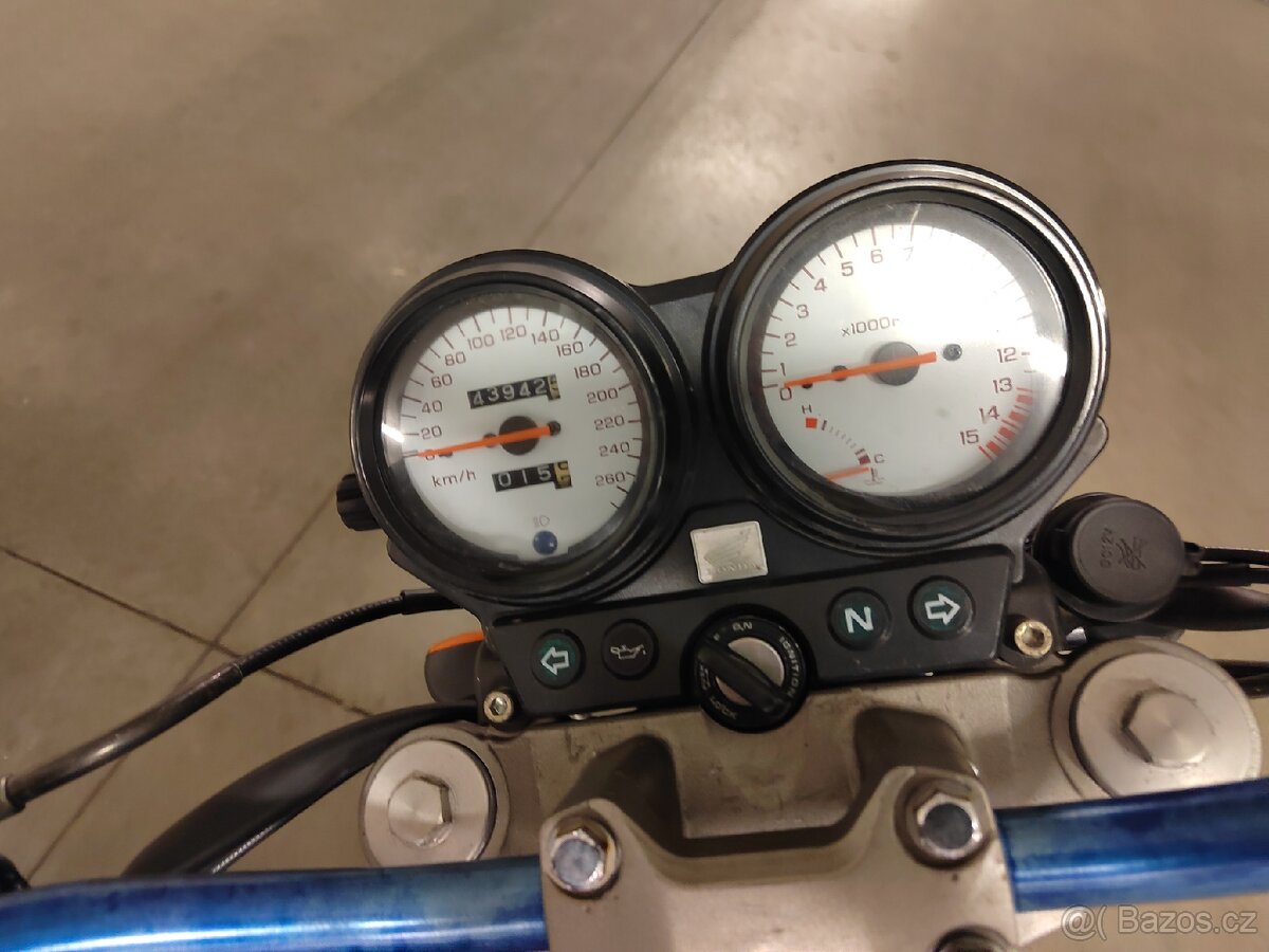 Honda Hornet 600 - 5