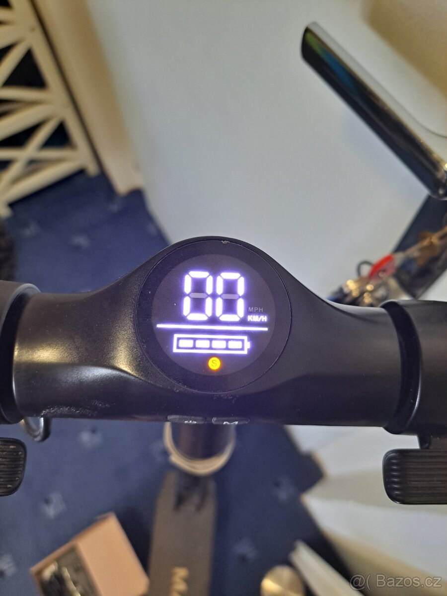 Elektrokoloběžka MAGINON - 5