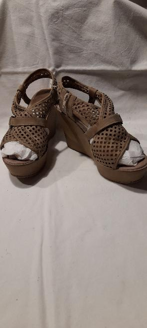 Sandále na platformě - 5