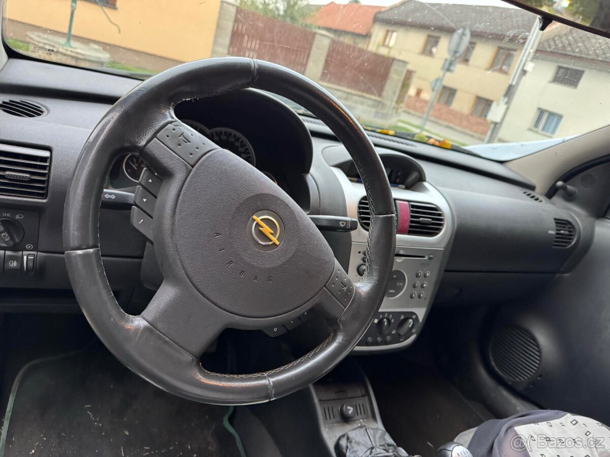 Opel corsa C 1,2 - 5