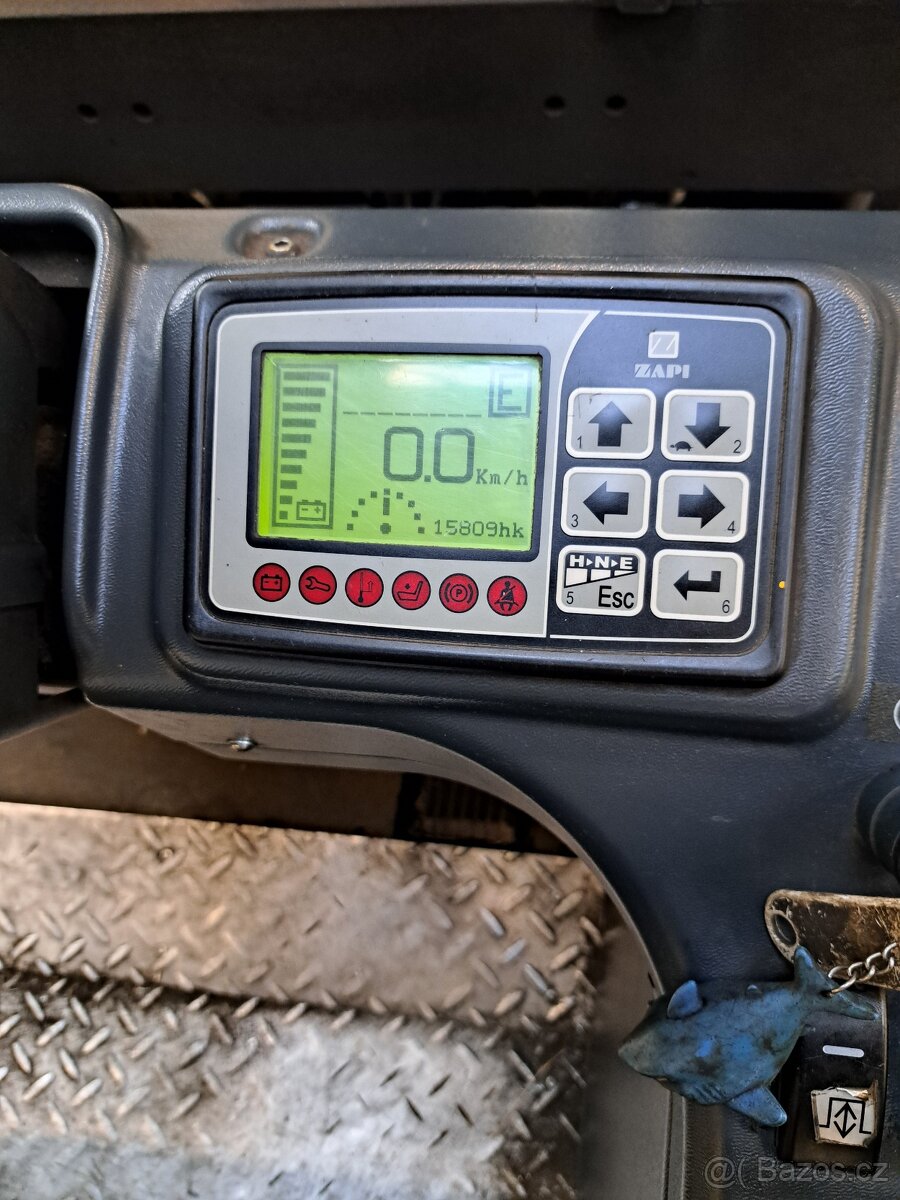 Elektrický VZV MAN-TECH ET 18 2ET s nabíječkou - 5