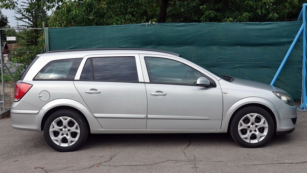 Opel Astra H 1.7 Cdti kombi , klima nová STK, ISUZU motor - 5